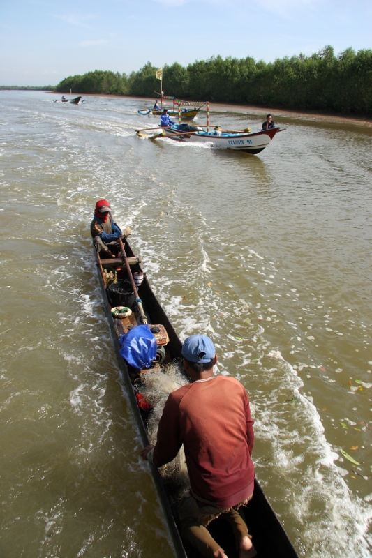 Ferry to Yogyakarta, Java Indonesia 3.jpg - Indonesia Java. Ferry to Yogyakarta